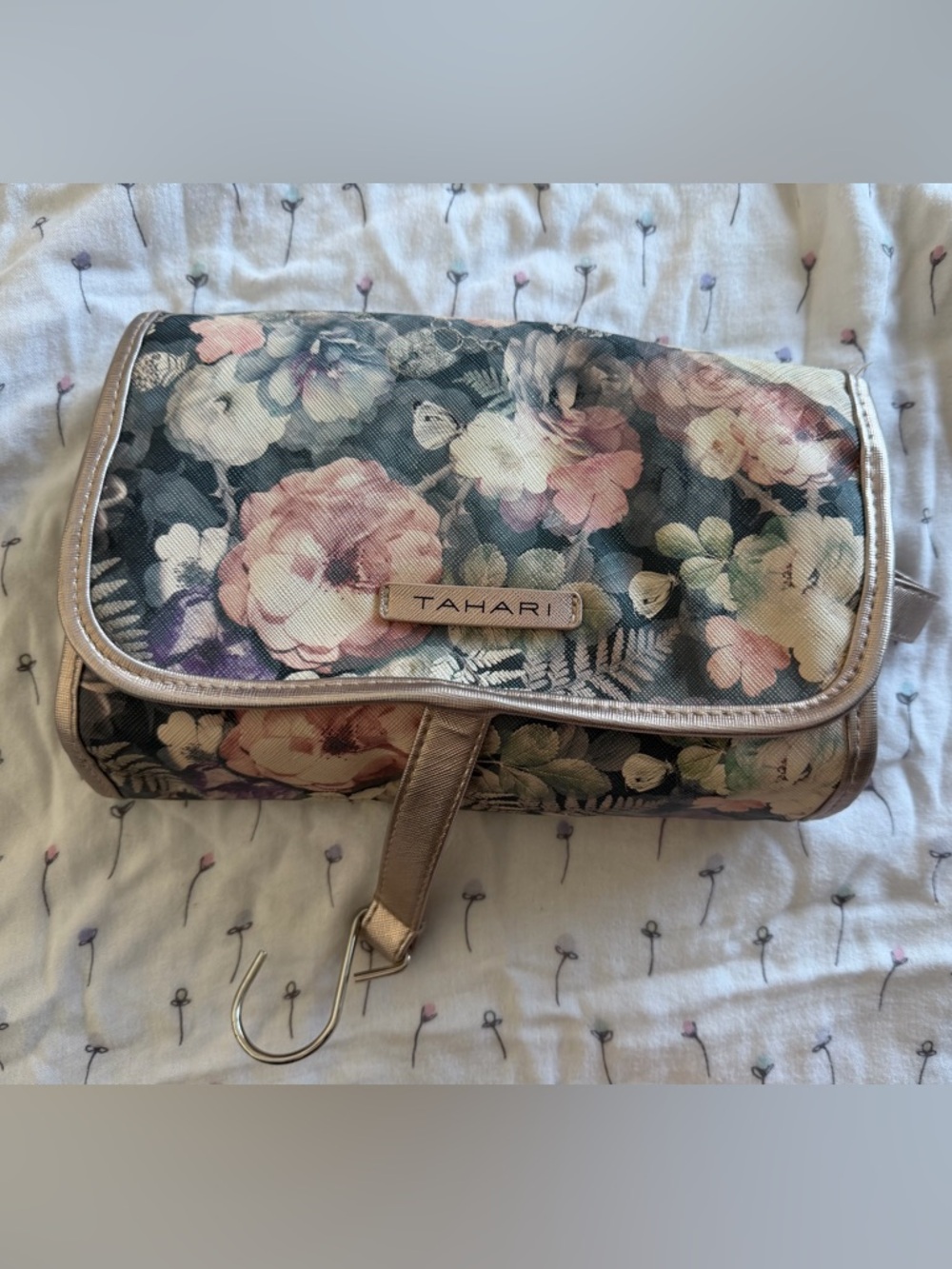 Tahari Floral Hanging Cosmetic Case in Green and Pink